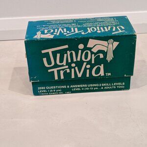 Vintage 1983 Junior Trivia Card Game (2 Skill Levels!)